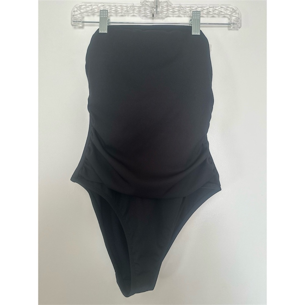 NWOT Black One-Piece Swimsuit w/detachable straps. Size S